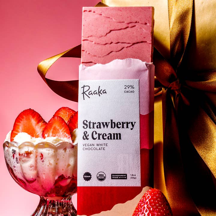Raaka Chocolate - Wholesale Chocolate Bar - 37% Strawberry & Cream Vegan White Chocolate Bar6