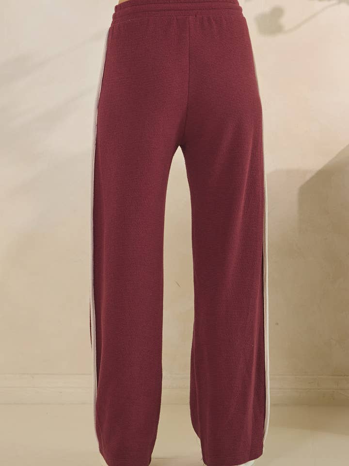 Tres Bien, Inc - Wholesale Pants - Women's - CONTRAST LINE ON THE SIDE CLOUDY KNIT STRAIGHT BOTTOMS2