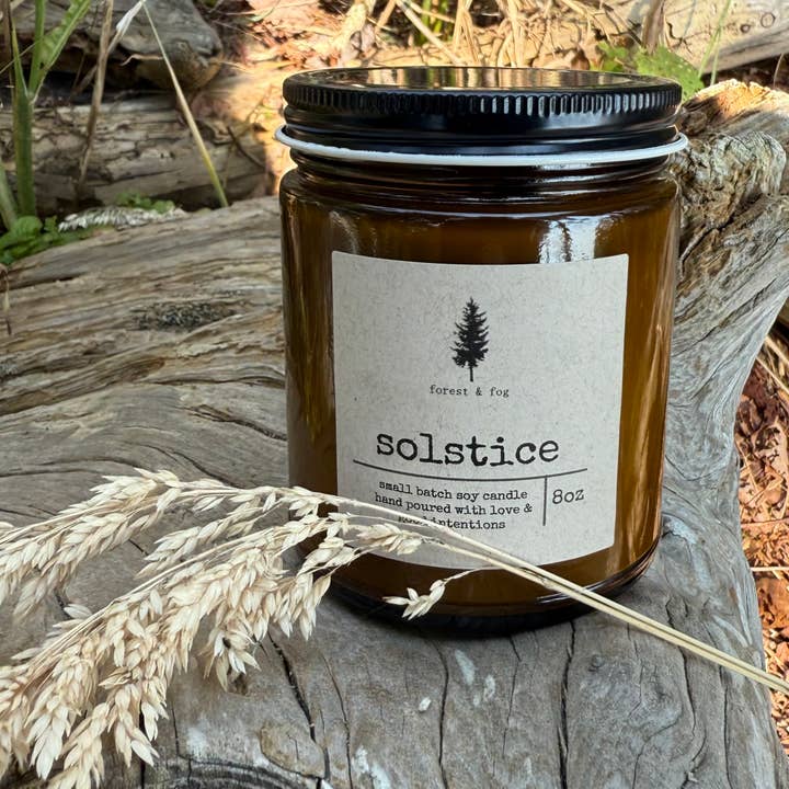 Vela de Soja Vertida à Mão de 8oz - Solstício (Pequena Produção) por atacado de forest & fog