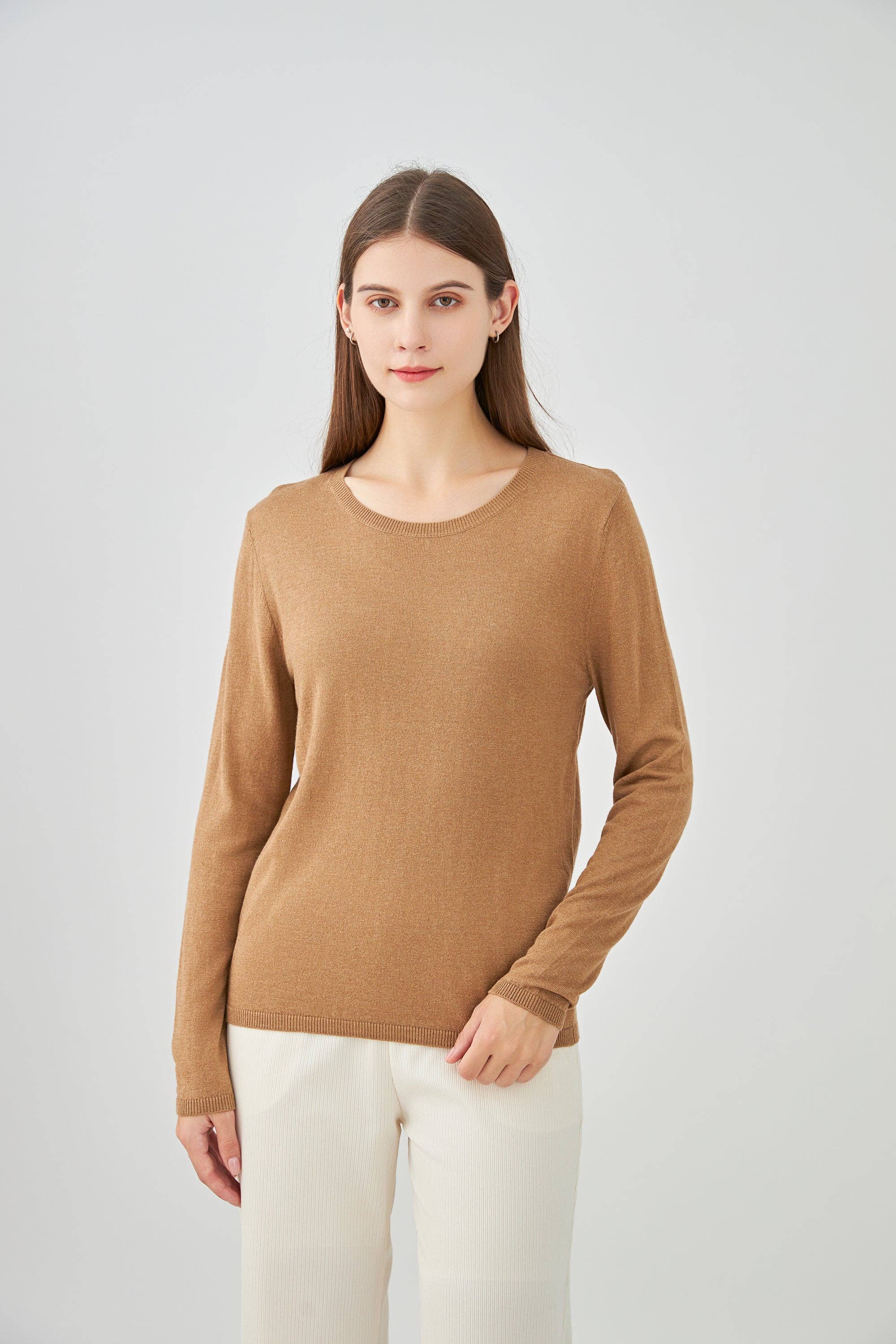 jw.atelier - Wholesale Knit Sweater - Women's - Round neck sweater in silk and cashmere14
