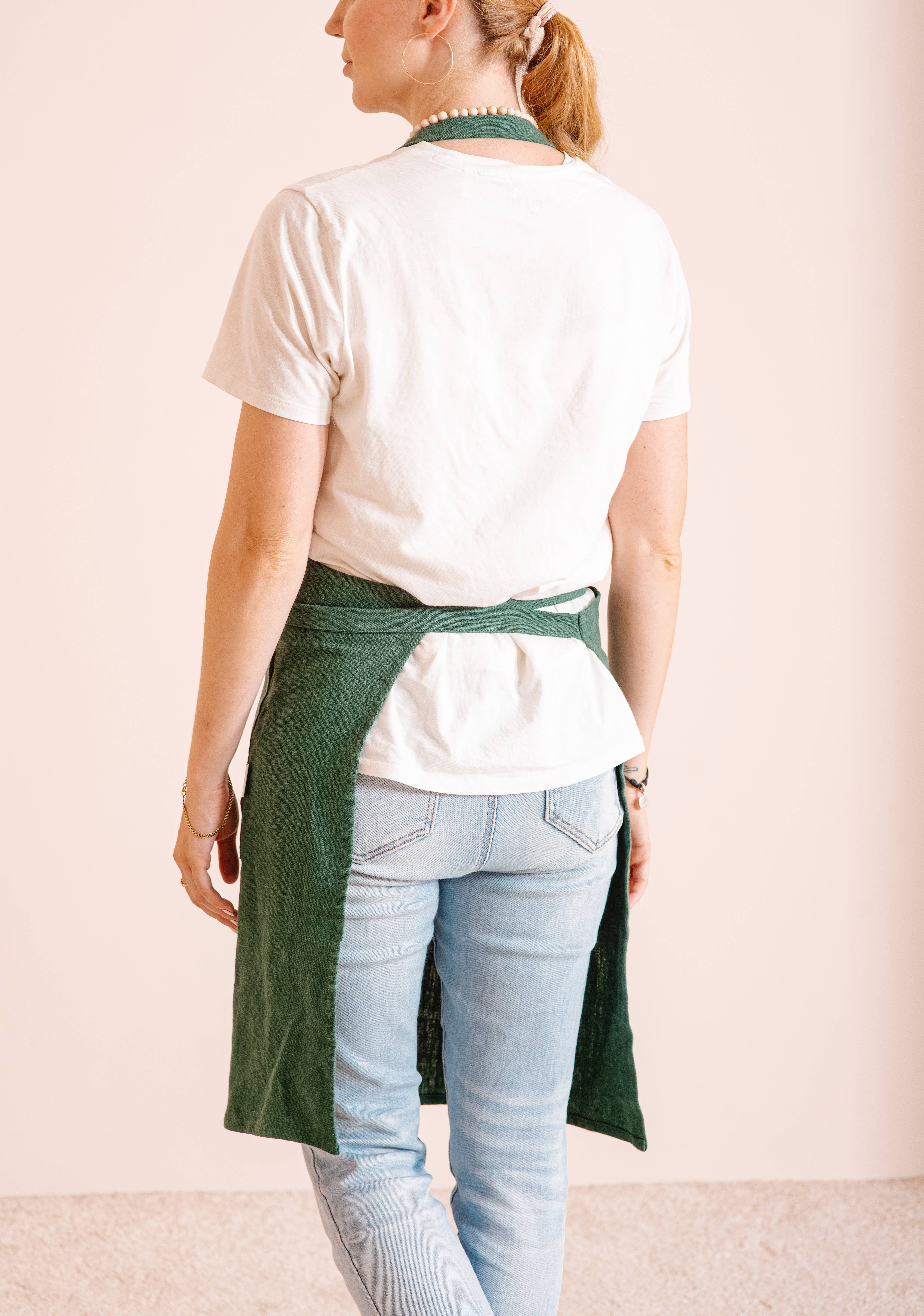 LinenQ - Wholesale Apron - Adjustable linen apron in various colors 7
