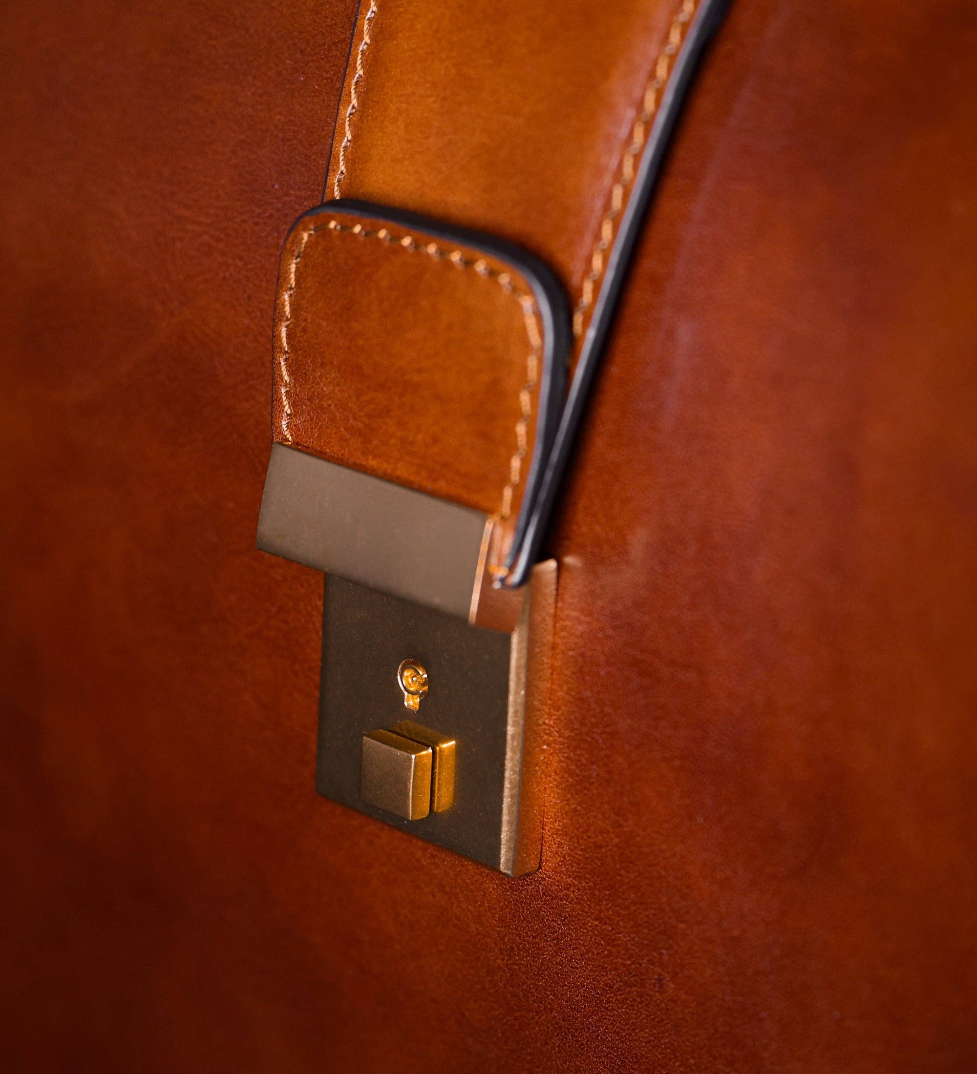 Time Resistance – Großhandel Aktentasche – Unisex – Große Lederaktentasche - Die Firma27