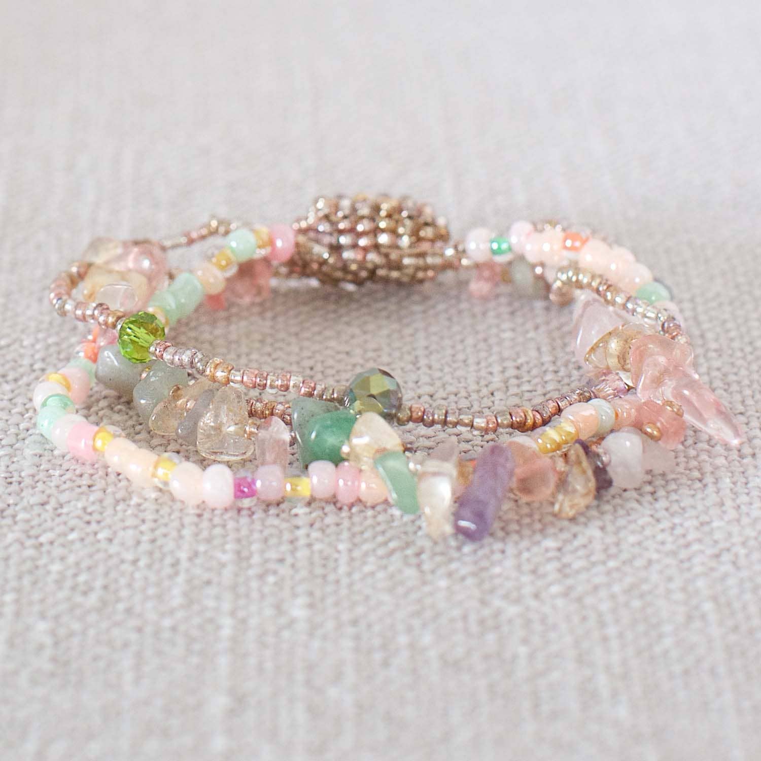 Lucia's Imports - Wholesale Beaded Bracelet - Small Rock Candy Magnetic Bracelet13