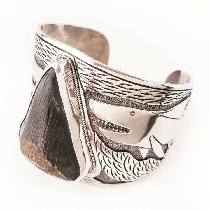 Dalfiya - Wholesale Cuff Bracelet - Megalodon Shark Tooth 925 Sterling Silver Mens Cuff Bracelet1