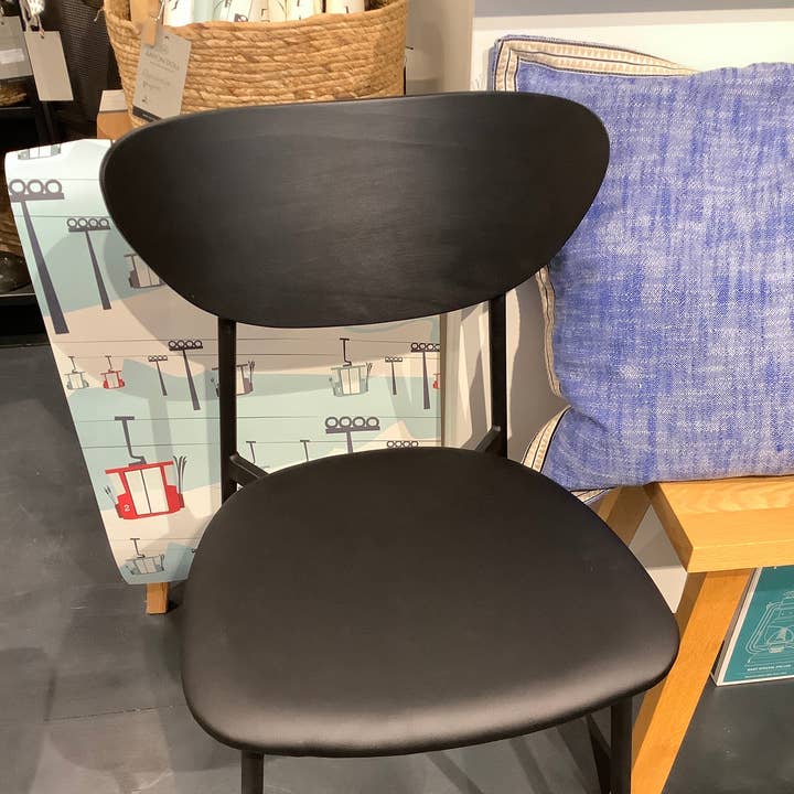 Silla, acolchada, negra para venta al por mayor de Anton Doll Holzmanufaktur