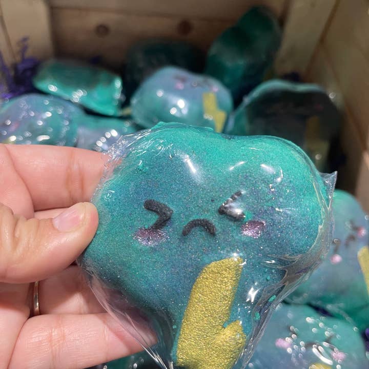 Wicked Suds Bath Co - Wholesale Bath Bomb/Fizz - Storm Cloud Bath Bomb