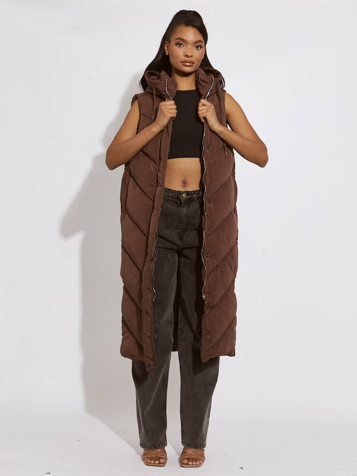 Stylewise Direct - Wholesale Outerwear Vest - Women’s - Turtle Neck Hooded Longline Padded Gilet4