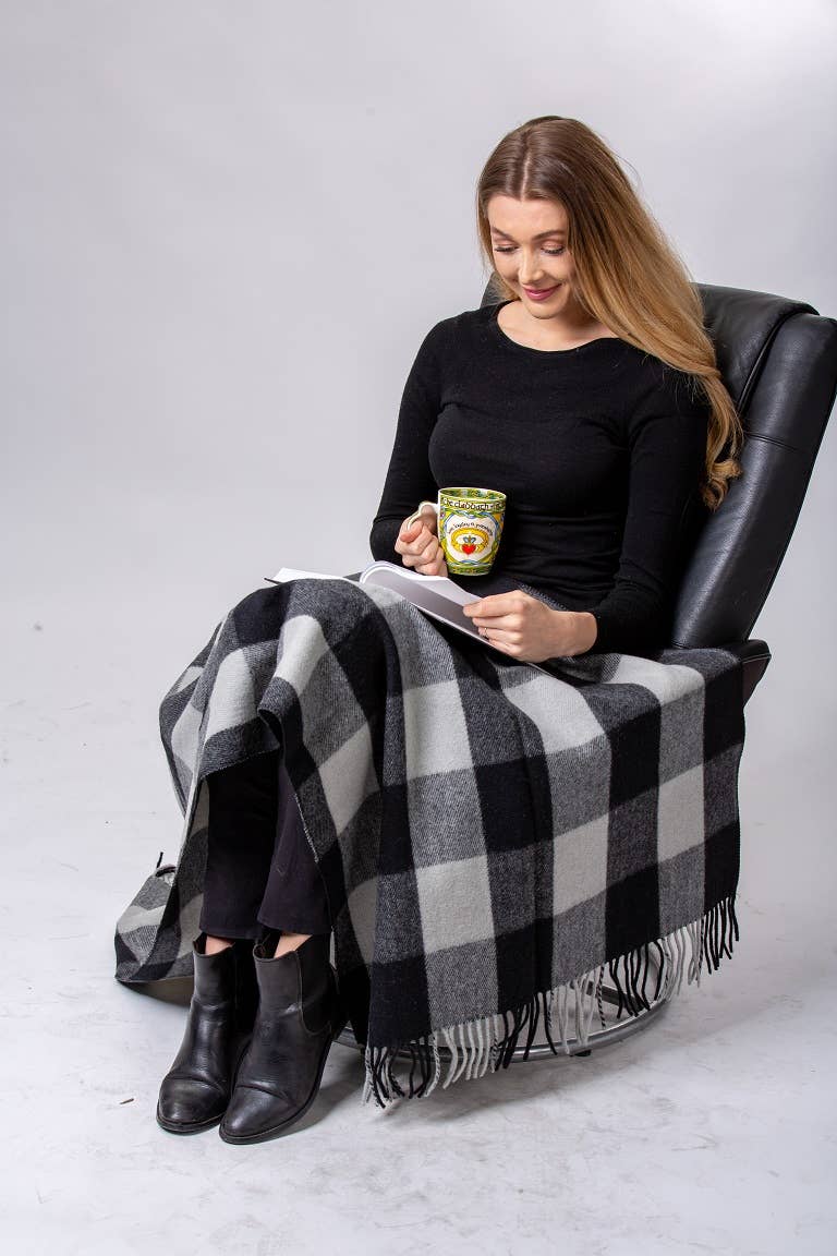 Patrick King Woollen Company - Wholesale Throw Blanket - Northumberland Deluxe Knee Blanket1