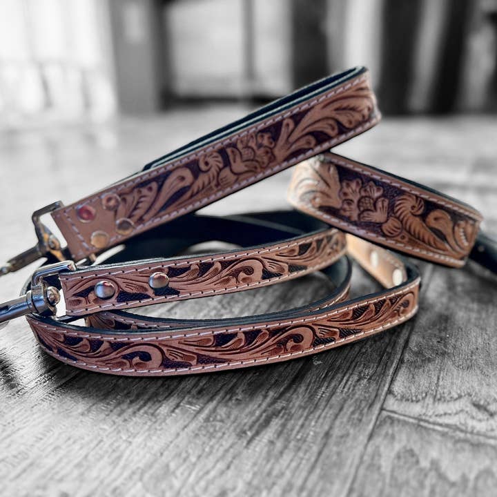 Double B Wild Rags - Wholesale Pet Collar - Dog - Western traditional tooled leather dog collar and leash set with floral details by Double B Wild Rags