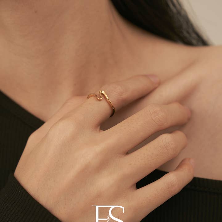 Furano Studio - Wholesale Signet Ring - Non Tarnish Mobius Signet Ring, Gold Plated Ring