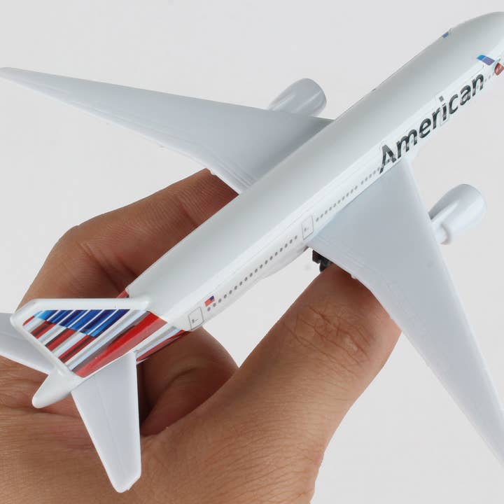 Daron Worldwide Trading - Wholesale Toy plane – Child - RT1664-1 American Airlines single plane by Daron Toys4
