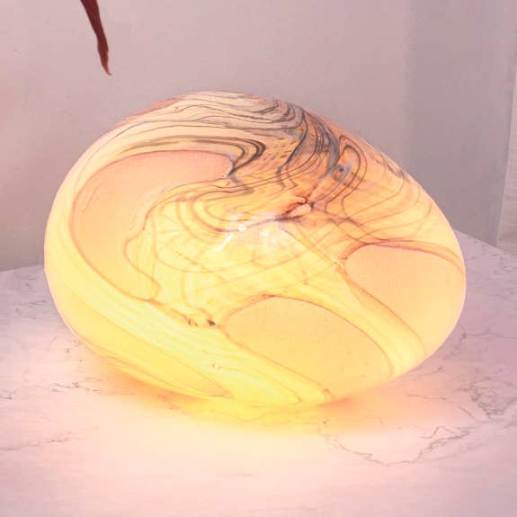 Rosa Calacatta | Handblåst glasbordslampa | 20 cm sten för wholesale av L. GLOW Home