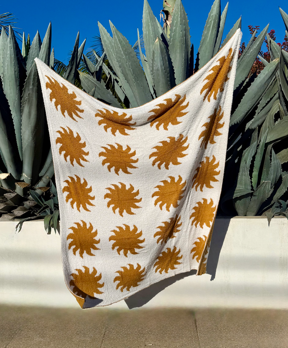 Sundream – Manta para sofá por atacado – Manta de Pelúcia Sun - Castanho Buckhorn1