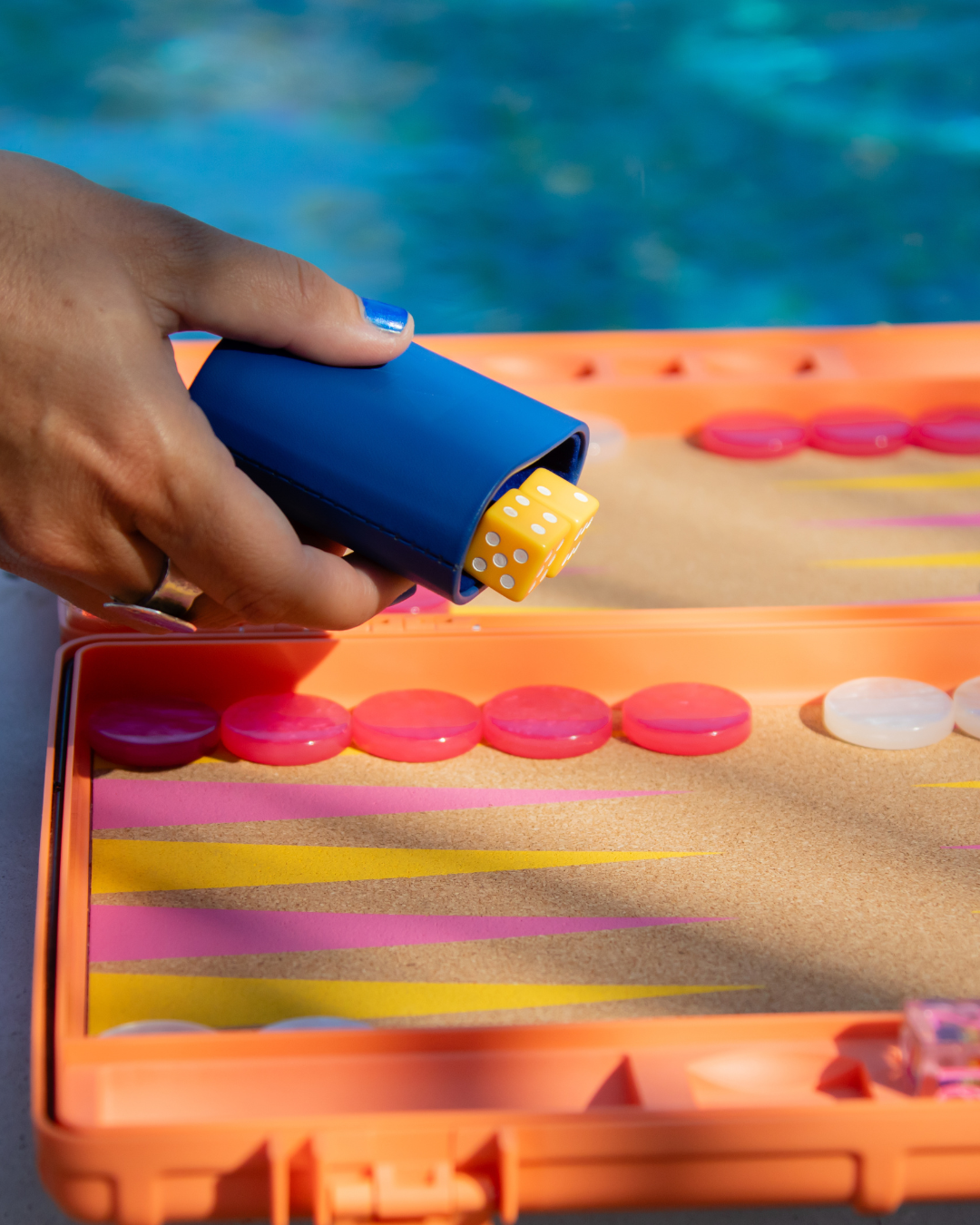 Gammn - Vente Jeux de société - The Board – plateau de backgammon portable et moderne19