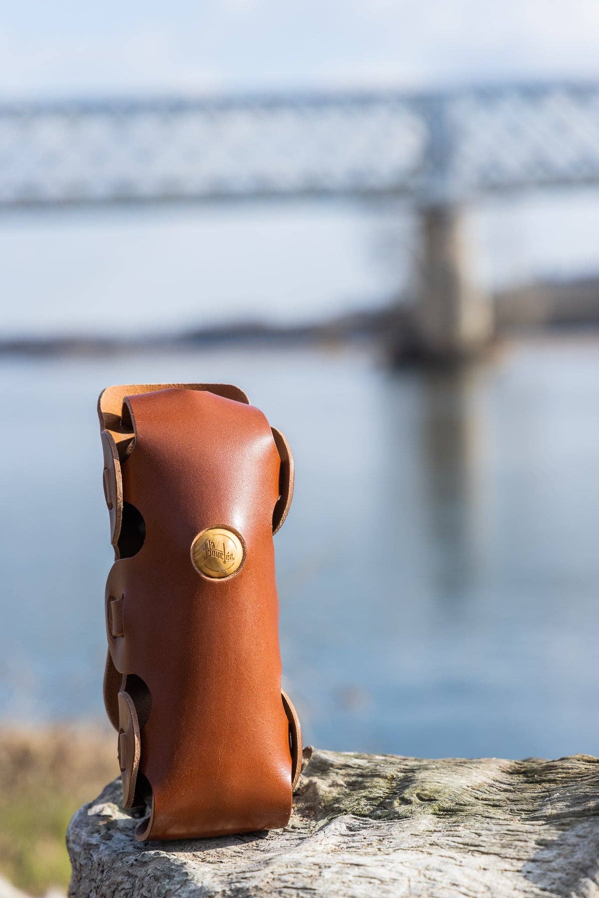 La Bouclée - Wholesale Sporting Accessories - La Triplette - Petanque ball holder - 100% leather5