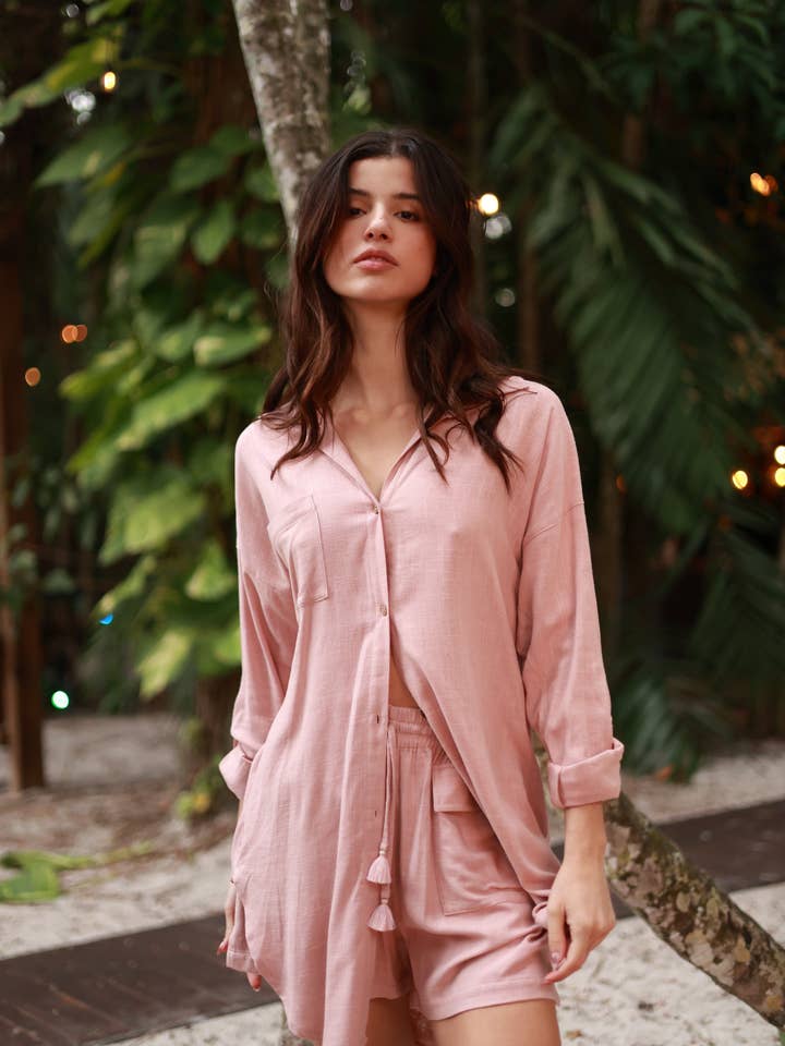 ST.BARTH ROSA LÆRLANG SKJORTEOVERTRÆK for engroshandel hos Salty Weekend