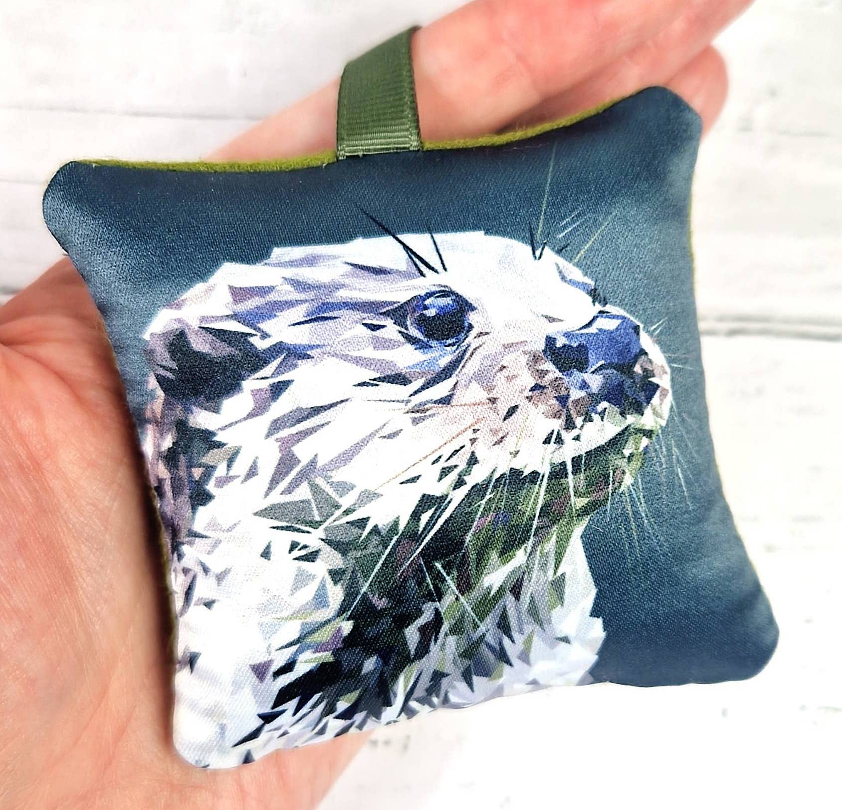 Louise Jennifer Design – wholesale Sachet – OTTER handmade hanging lavender sachet 1