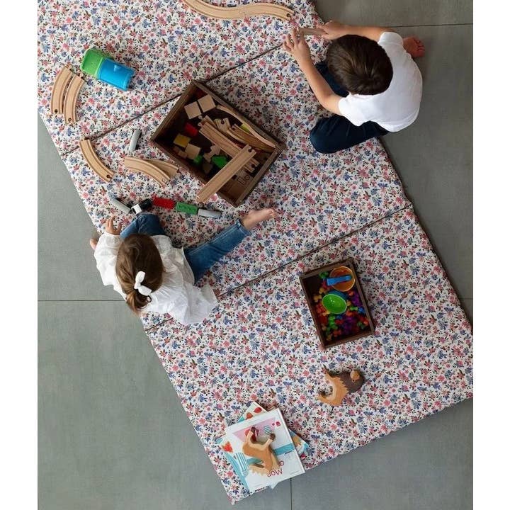 Manufacture des bébés français - Wholesale Play Mat - Kids & Baby - Vintage flowers waterproof play mat