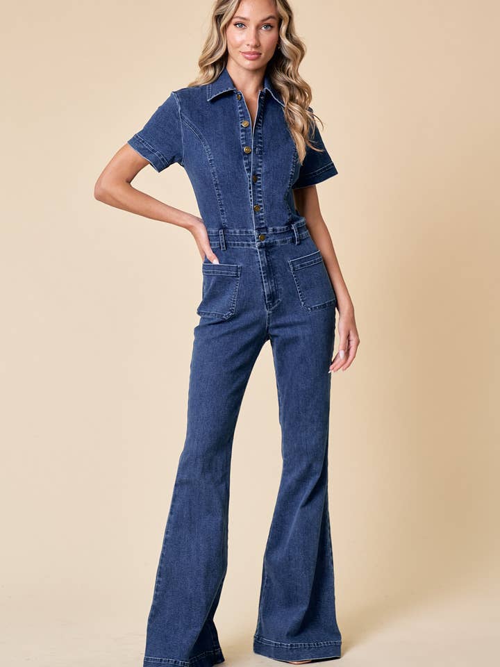 Saints & Hearts – Großhandel Jumpsuit – Damen – SIR4272A JEANSOVERALL MIT KURZEN ÄRMELN UND AUSGESTELLTEN BEINAUSSCHNITTEN - WESTERN5