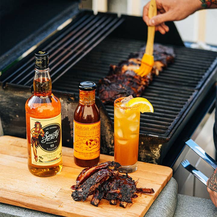 Grill Your Ass Off - Spices, Rubs, Seasonings, Sauces, Jerky - Vente Sauces barbecue - Sauce barbecue Sailor Jerry® Ironsides — Veteran, à griller, au rhum2