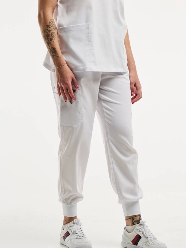 AELIN - Wholesale Healthcare Uniform - Women's - EMMA Jogger - Tenue médicale - Femme - Blanc6