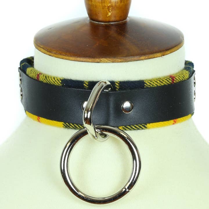 FC690 LEATHER PLAID BONDAGE CHOKER for wholesale by Funk Plus