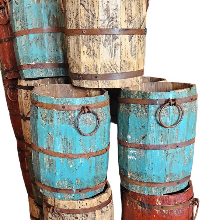 Luises Perez Imports LLC - Wholesale Bucket/Pail - Rustic barrel med.0