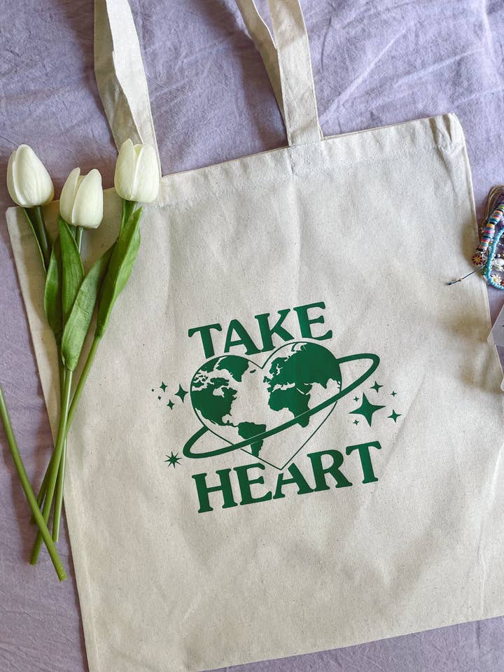 Borsa Take Heart | Borsa a tracolla Christian per la vendita all'ingrosso da parte di Brianna Collins Designs