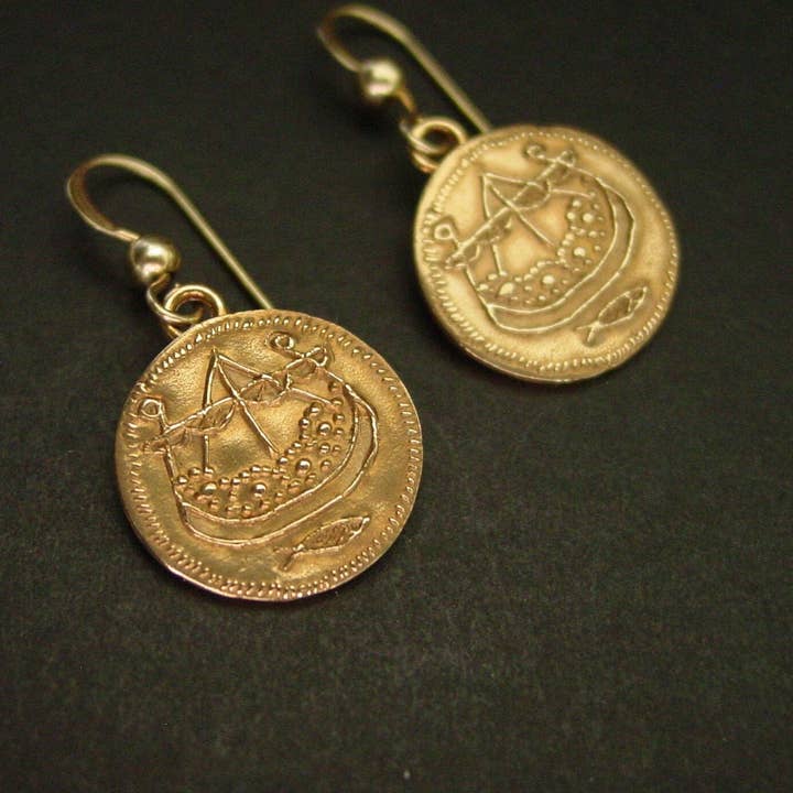 Vis a Vis Jewelry - Wholesale Hangende/ronde oorbellen - Kleine Viking Drakkar munt-oorbellen