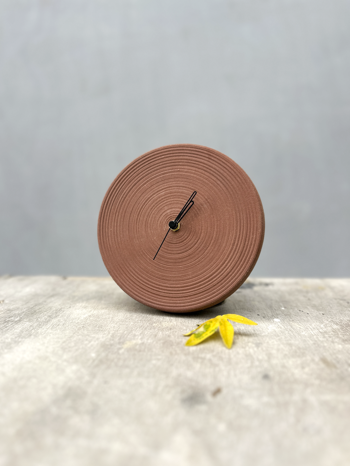 Noot ~Swart - Wholesale Wall Clock - Ceramic Wall Clock – Red Earth – Model A8