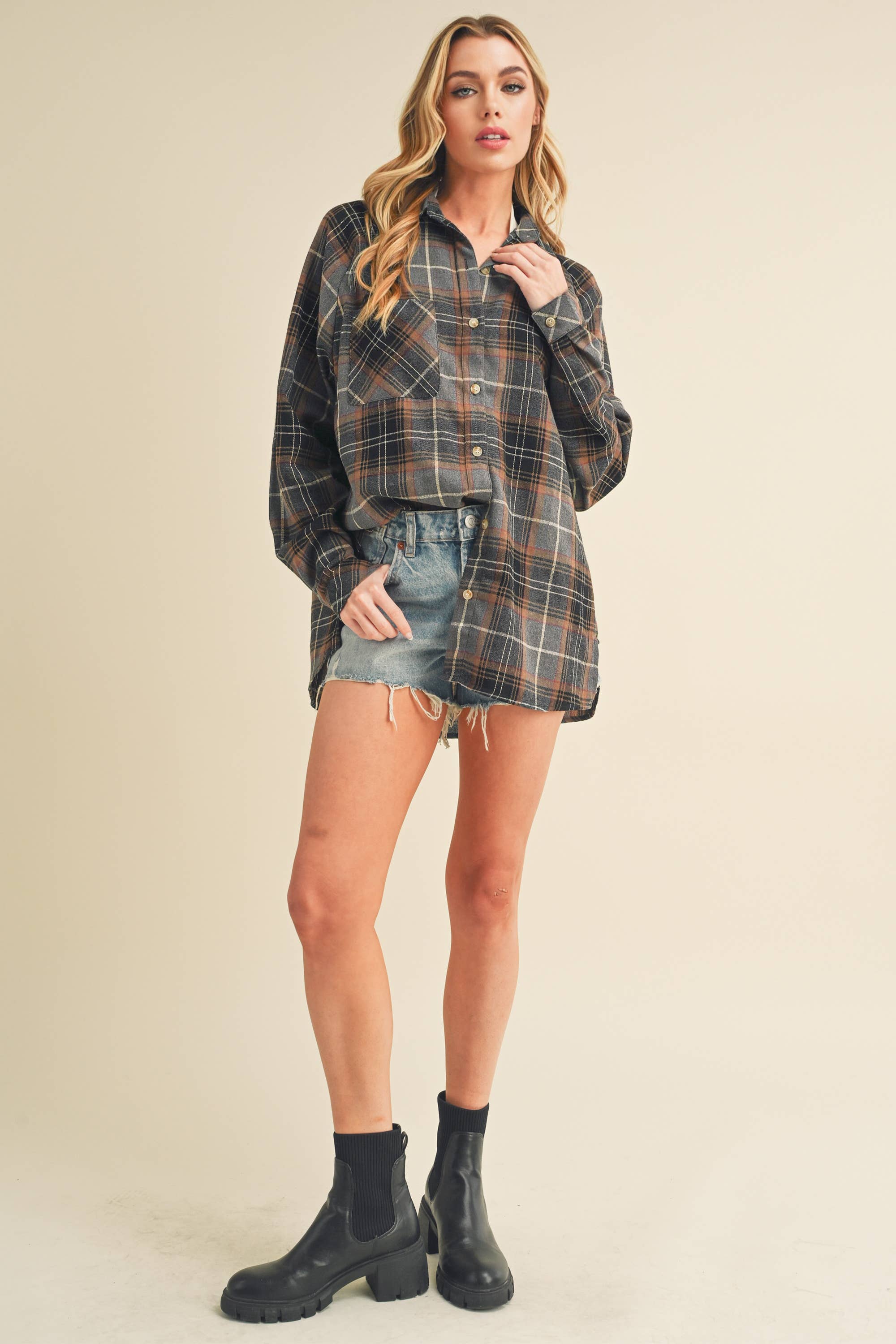 AEMI + CO - Wholesale Button Down Shirt - Women's - 8324DN Katie Flannel Shirt 613