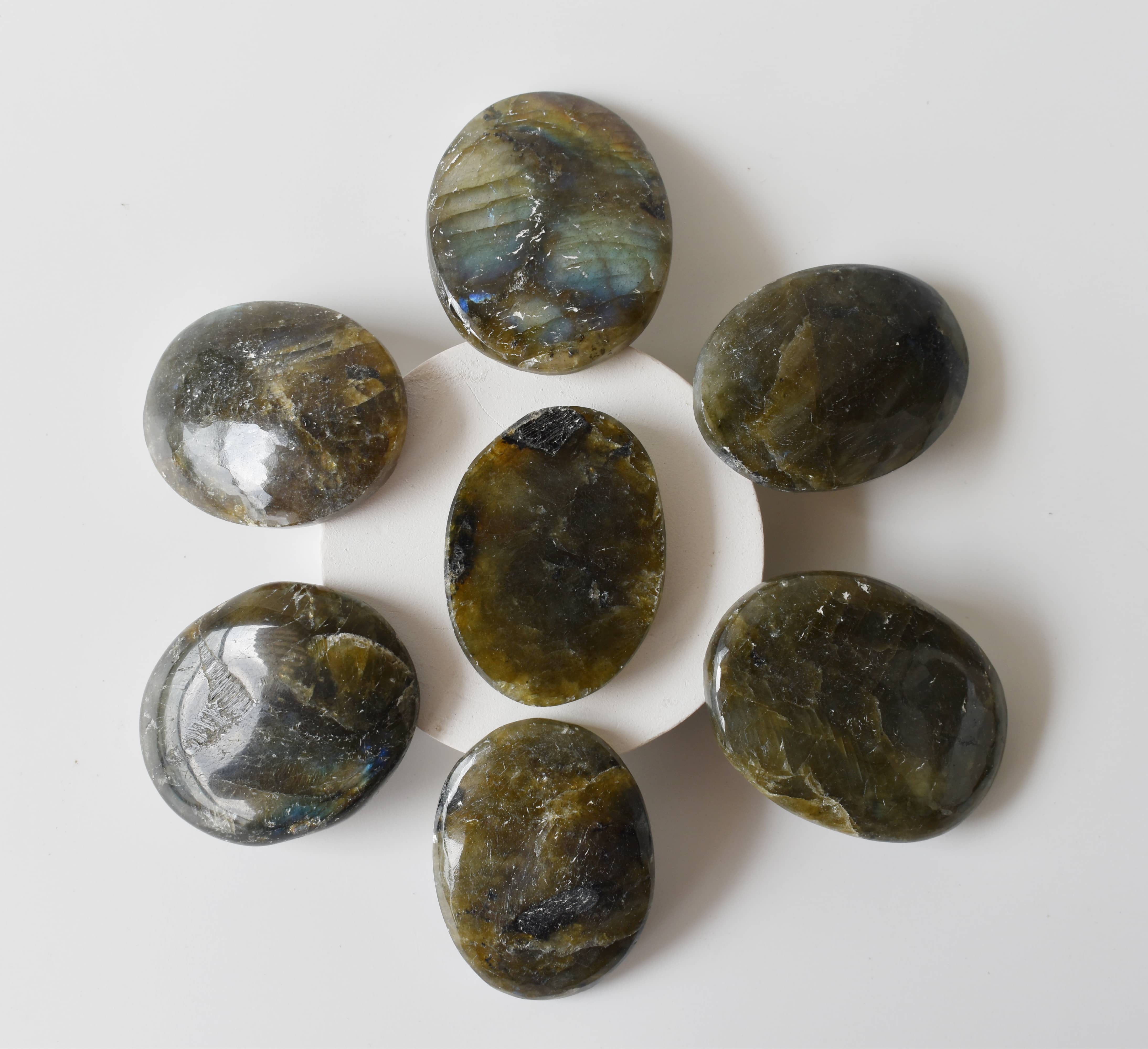 Soothing Crystals - Wholesale Spiritual stone/crystal - Palm Stones | Labradorite | Thumb Crystal | Pocket Gemstone4