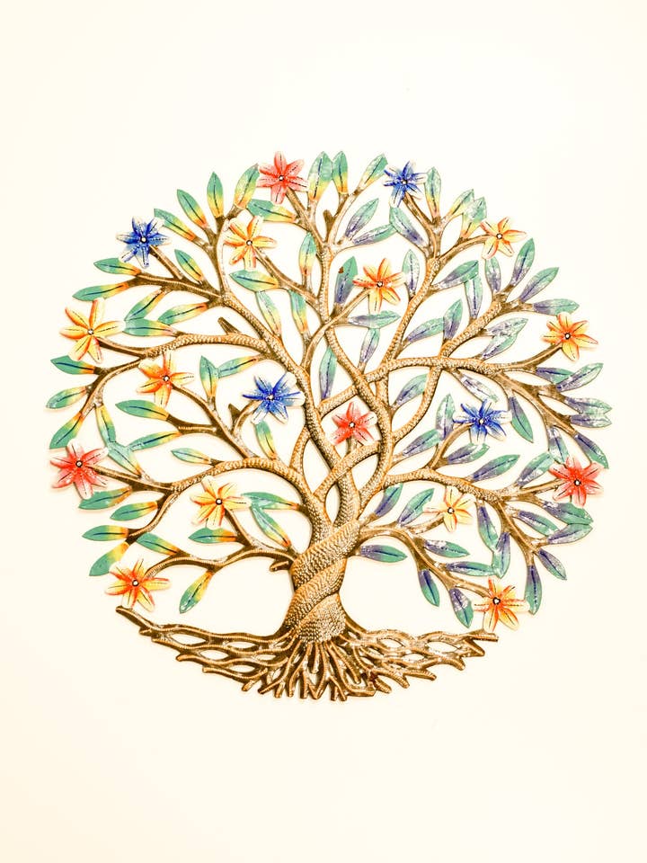 Målat träd av många färger för wholesale av Beyond Borders