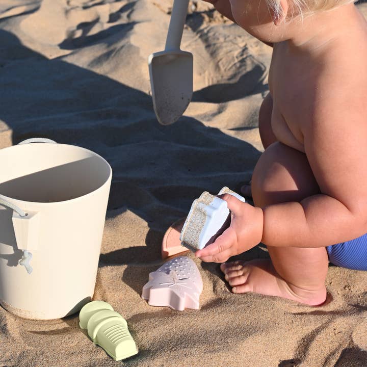 Sunnylife - Wholesale Beach/Pool Toy - Kids & Baby - Silicone Bucket & Spade Set Apple Sorbet Multi