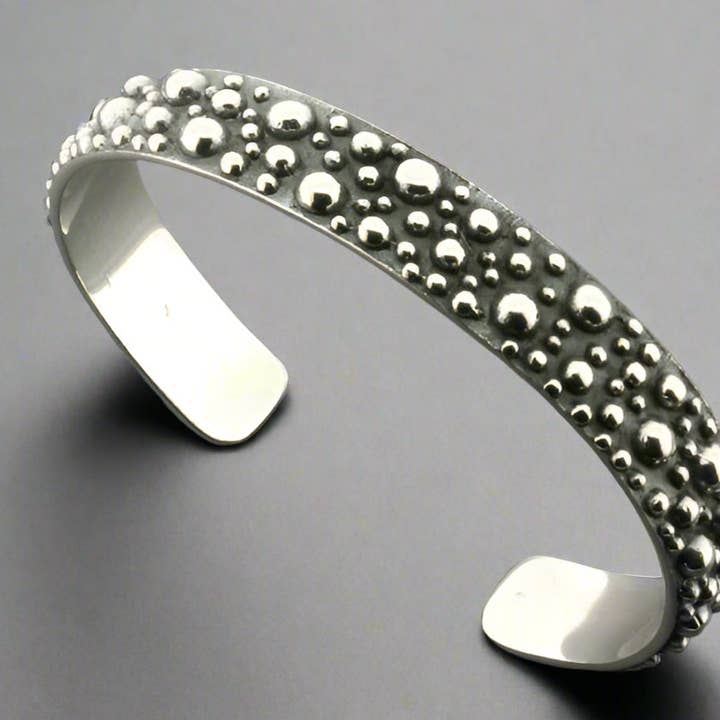 Manchette bulle - argent sterling pour la vente par Makers & Providers