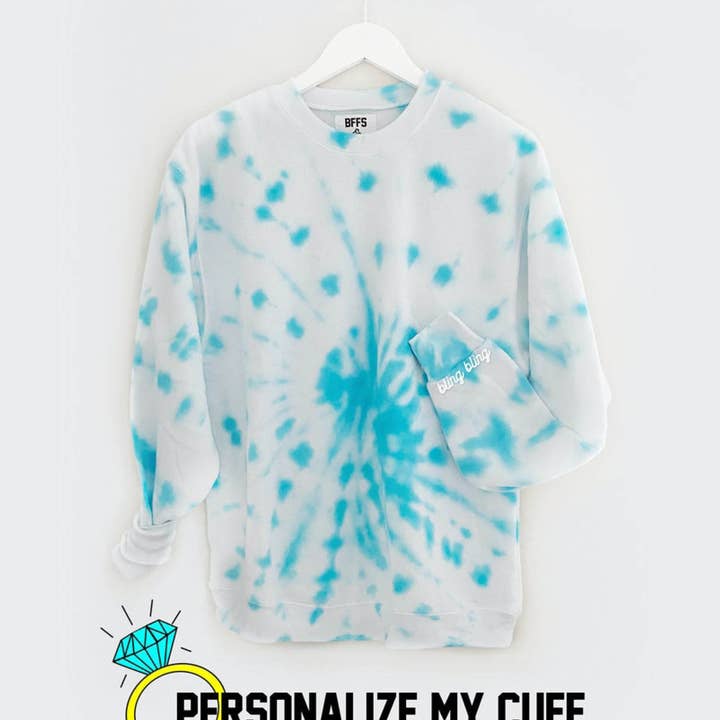 SWEATSHIRT À MANCHES LONGUES PERSONNALISÉ TURQUOISE SWIRL ENGAGED AF ♡ pour la vente par BFFS & BABES