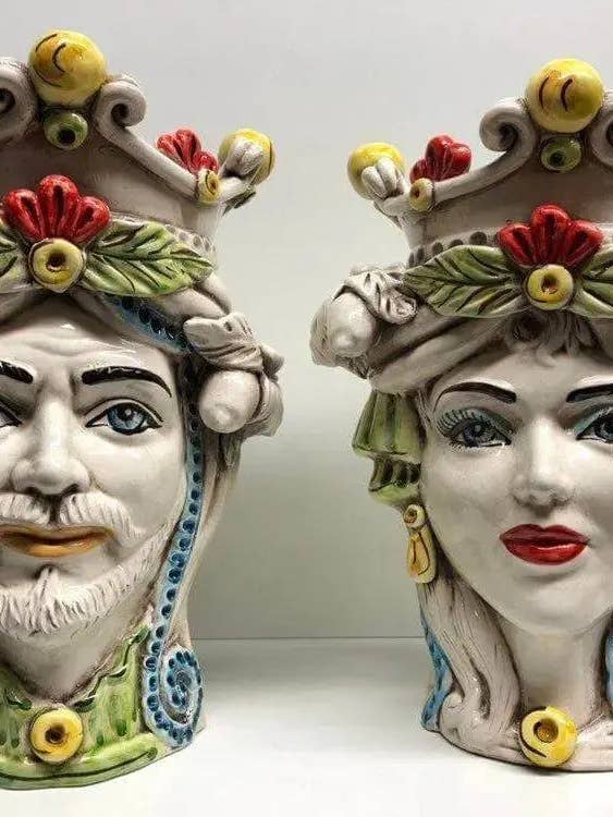 Corona clásica de cabezas de moro, cerámica amarilla, esferas de Caltagirone cm H.28 L.20 Artisan para venta al por mayor de DD Ceramiche Siciliane