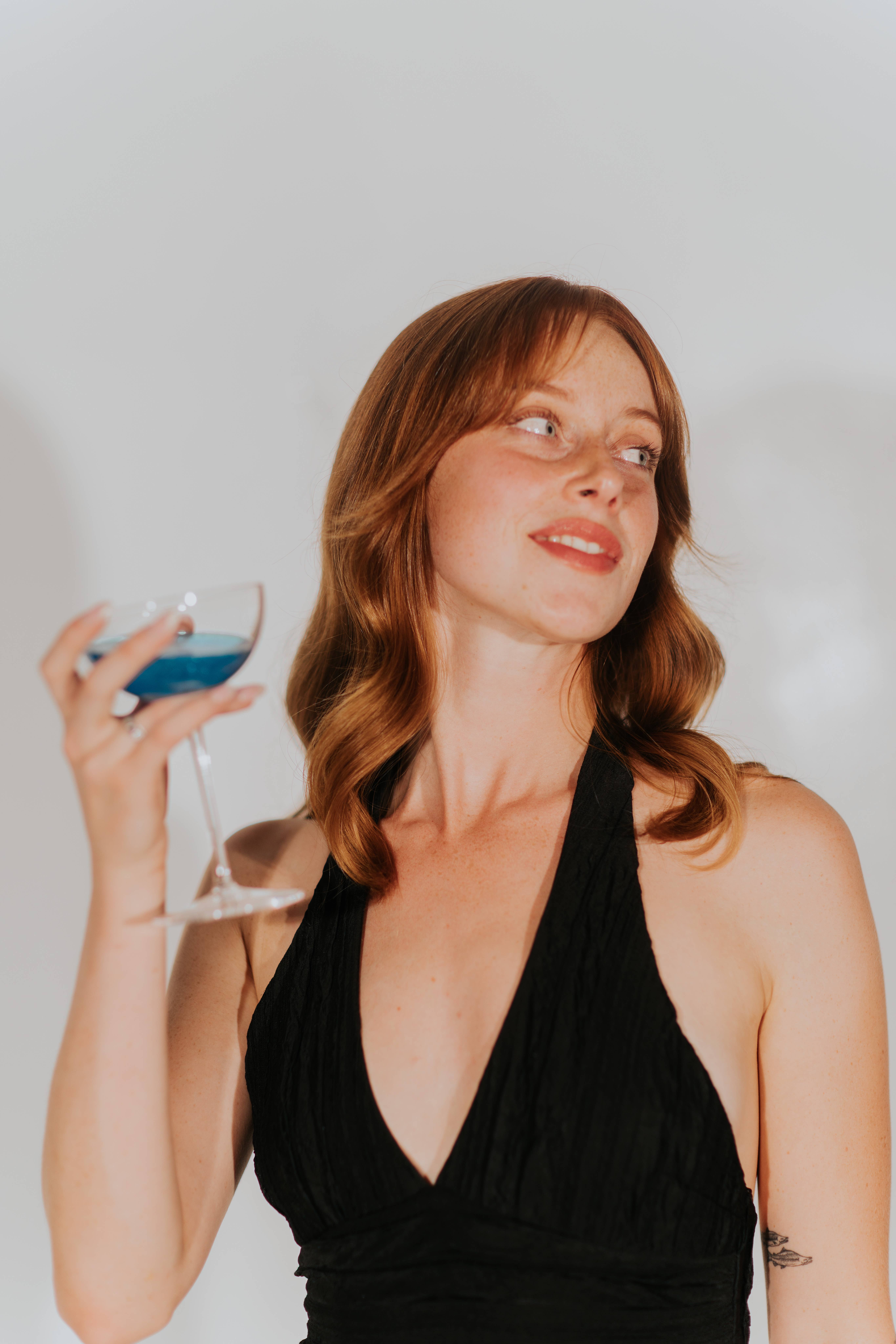 Glitter Faced - Wholesale Cocktail Mix/Syrup - Blue - Edible Glitter For Drinks & Cocktails2