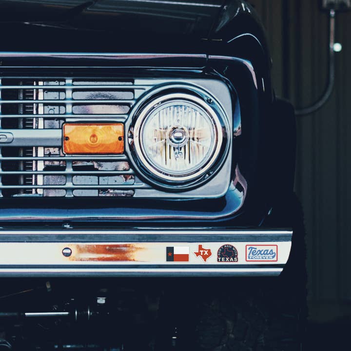 Texas Outfitters - Wholesale Sticker - Don't Mess With Texas Sticker1