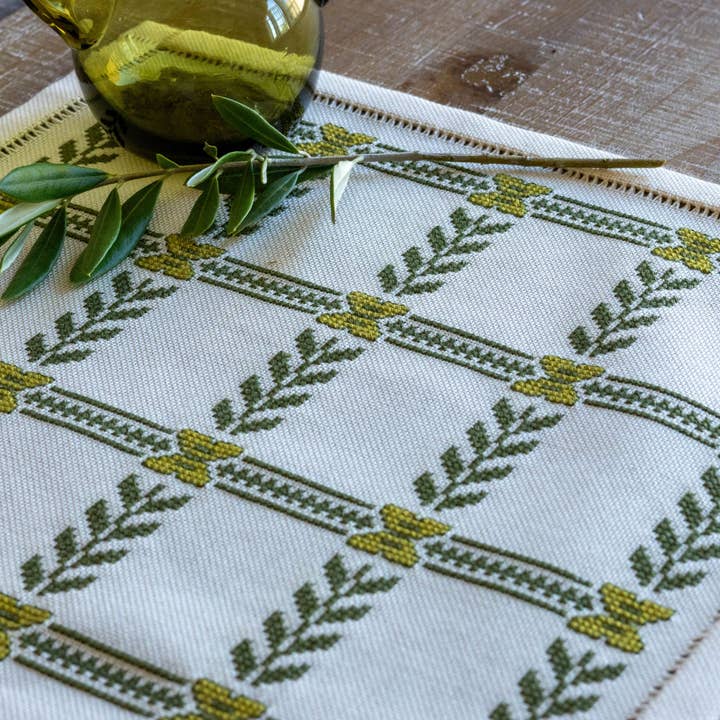 DI NUOVO DISPONIBILE! Kit punto croce - Ramo d'ulivo per la vendita all'ingrosso da parte di Avlea Folk Embroidery