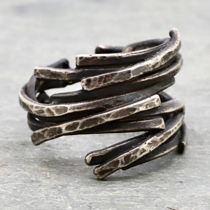 Anneau enrouleur Stacks pour la vente par Sasha Walsh Designs