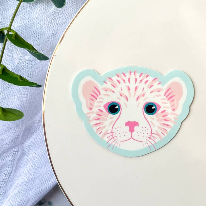 Autocollant Cheetah Cub pour la vente par Lightlaced