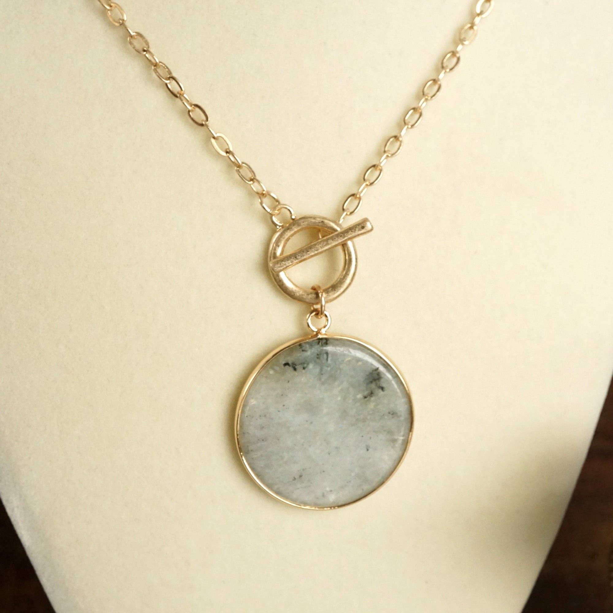 PennyLine inc - Wholesale Pendant/Charm Necklace - Semi-Precious Disc Pendant Front Toggle Chain Necklace6