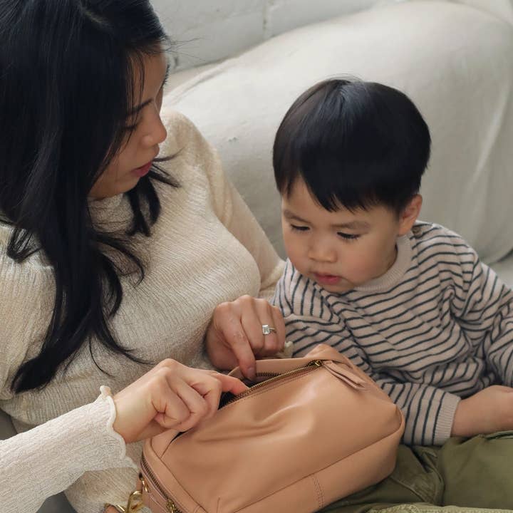 KAEIU - Wholesale Crossbody Bag - Women's - BFP FANNY (Nude)
