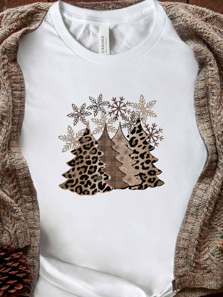 Midday USA - Wholesale T-Shirt (Graphic) - Women's - Leopard Christmas Tree Tshirt7