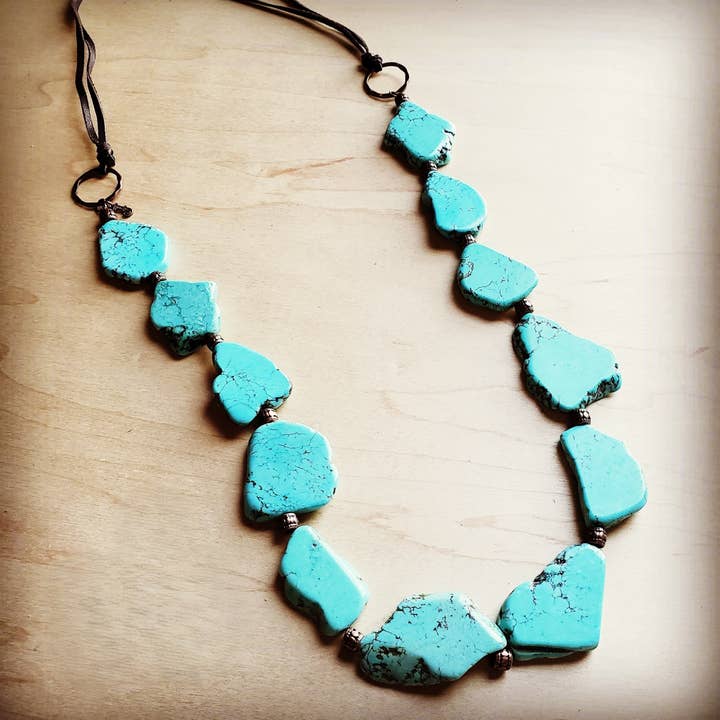 Collier en dalle turquoise bleue de l'Ouest avec liens en cuir végétalien 235X pour la vente par The Jewelry Junkie
