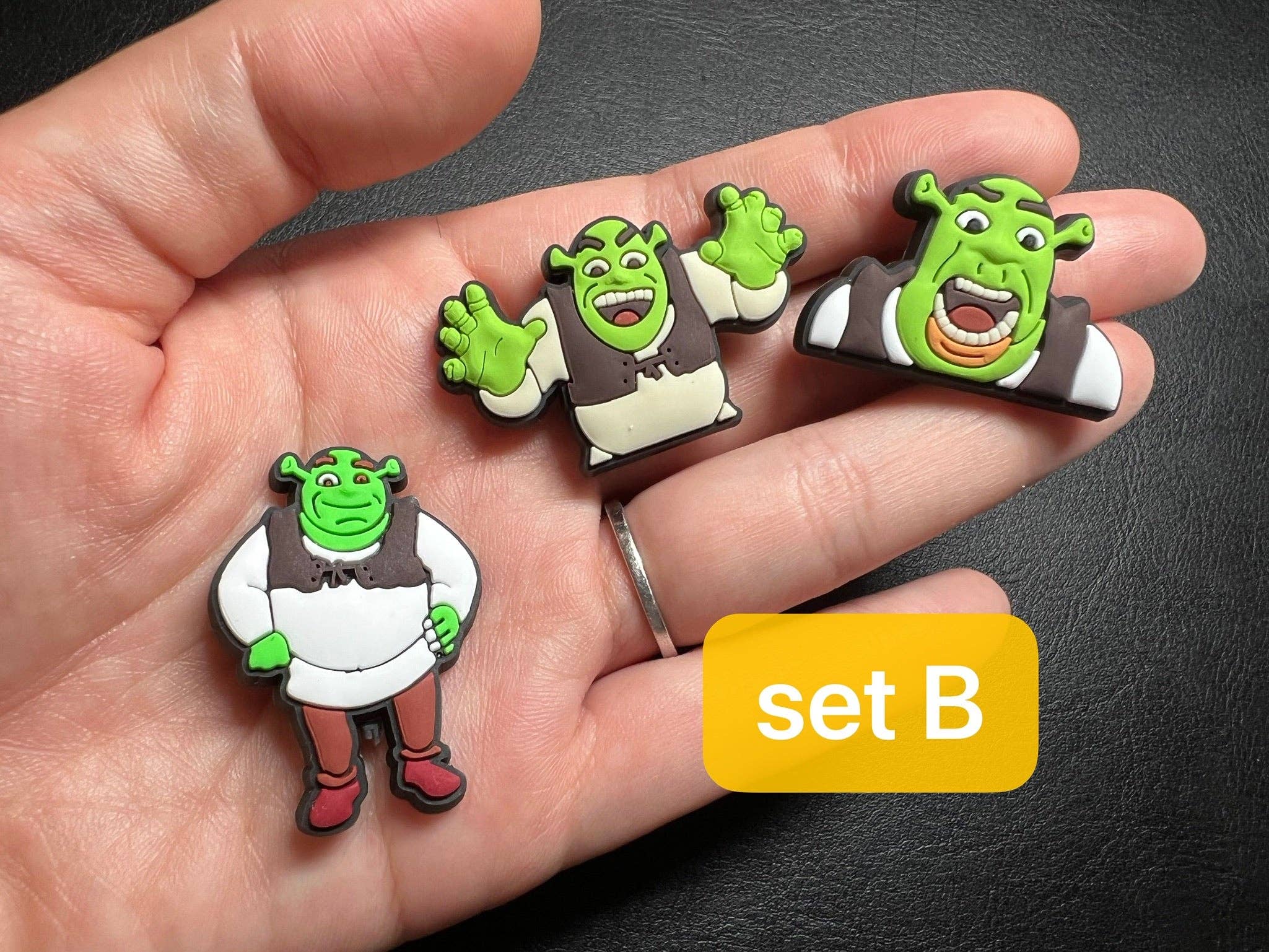 JuliesDecal - Vendita all'ingrosso Accessorio per scarpe - Unisex - Charms Shrek per scarpe Crocs - Adesivi decorativi JuliesDecal, stile anime Disney3