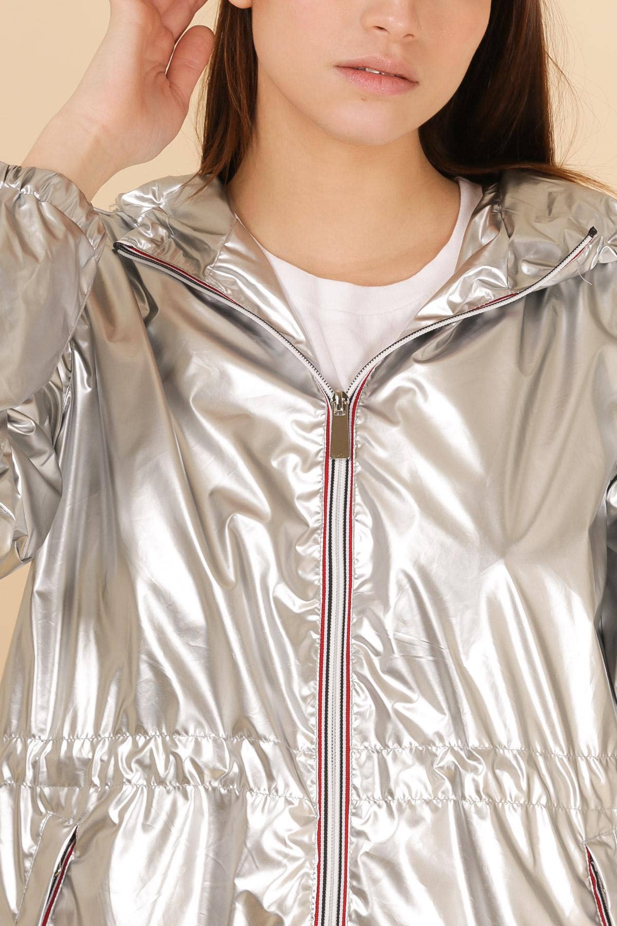 Attrait Paris - Vendita all'ingrosso Giacca antivento - Donna - Impermeabile lungo metallico con zip colorata e richiudibile26