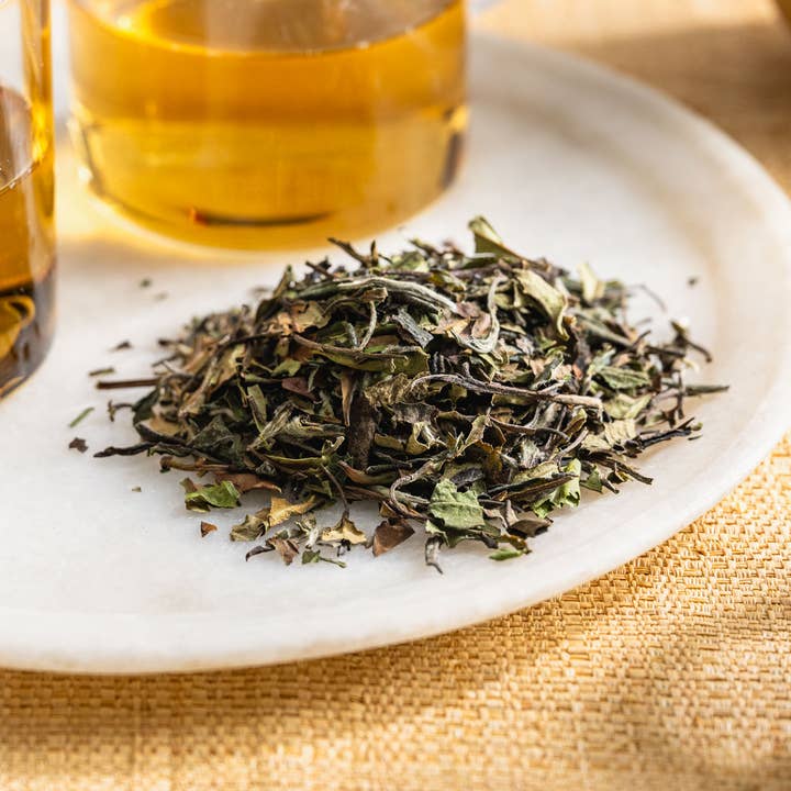 Thé blanc biologique en vrac White Peony (4 oz) pour la vente par Rishi Tea & Botanicals