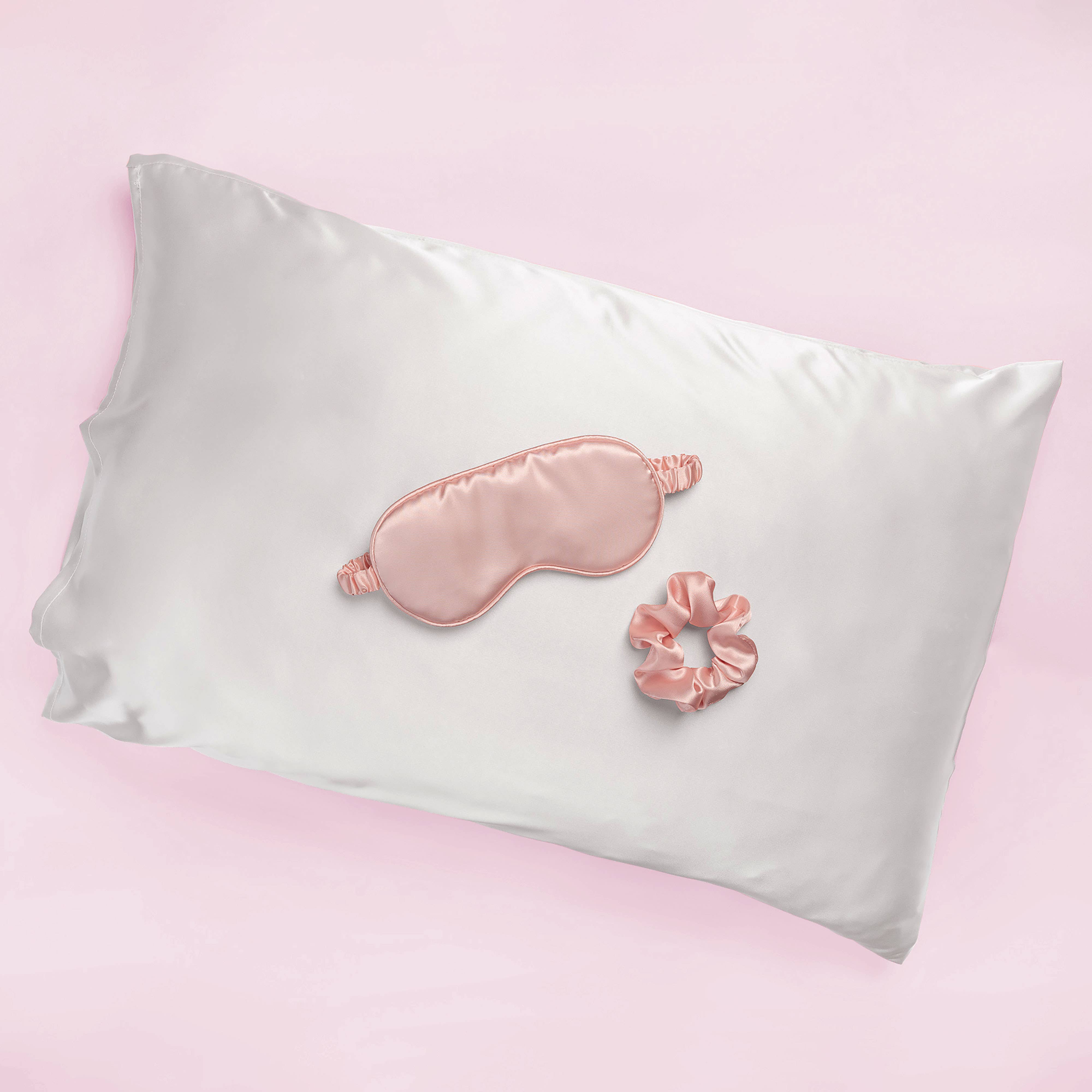 Soinvogue – wholesale Haircare set/kit – Brushworks Luxury Satin Sleep Set4